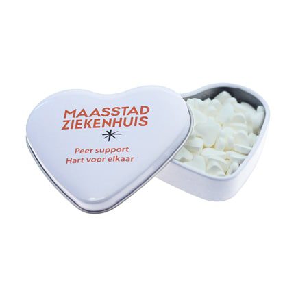 Bedrukt hartenblikje met hartjes pepermunt