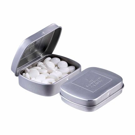 Pepermuntblikje met bedrukking in embossing