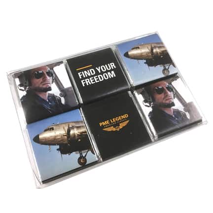 Chocoladedoosje met 18 bedrukte chocolaatjes