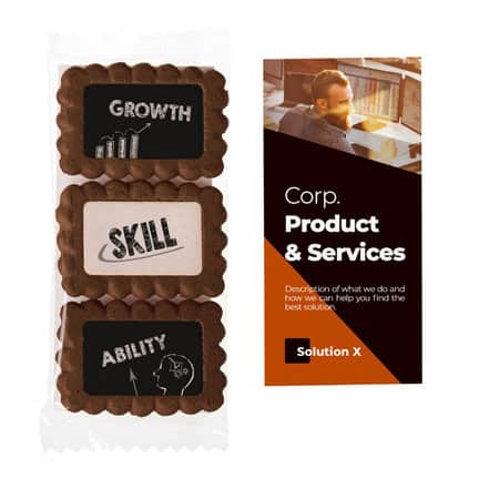 3 Koekjes met logo op een bedrukte kaart